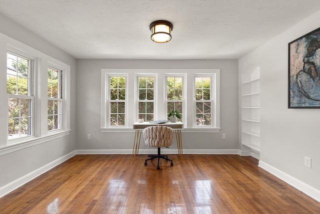 129 A-B Maple Ave, Shrewsbury, MA 01545