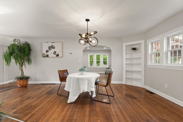 129 A-B Maple Ave, Shrewsbury, MA 01545