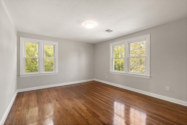 129 A-B Maple Ave, Shrewsbury, MA 01545