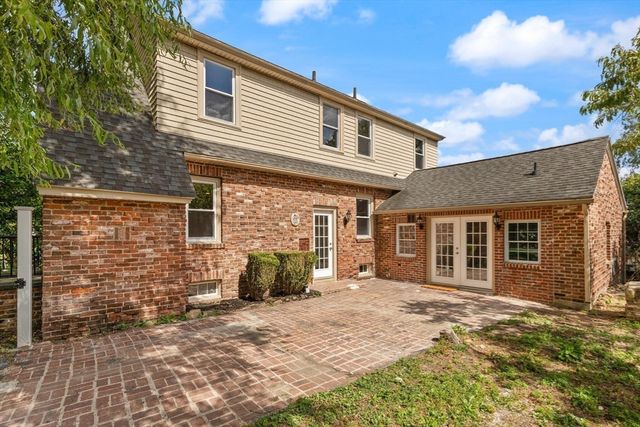 129 A-B Maple Ave, Shrewsbury, MA 01545