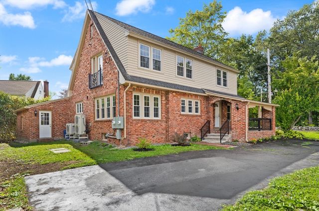 129 A-B Maple Ave, Shrewsbury, MA 01545