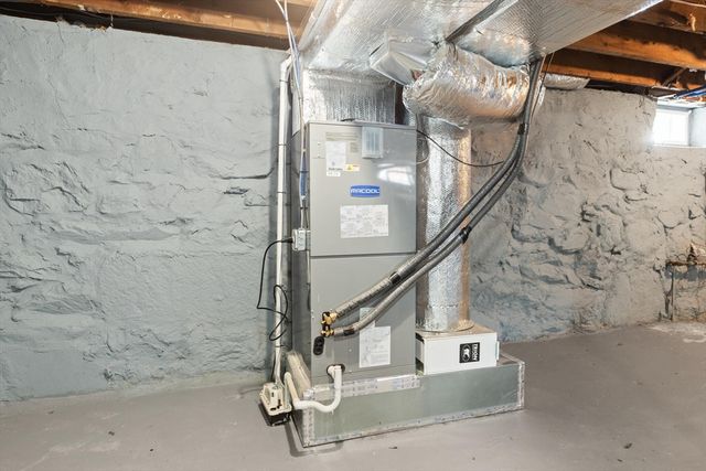 129 A-B Maple Ave, Shrewsbury, MA 01545