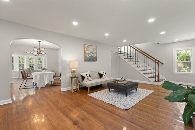 129 A-B Maple Ave, Shrewsbury, MA 01545