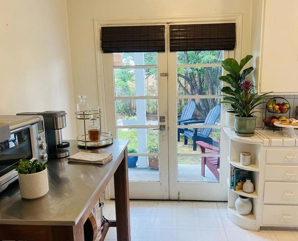 W 38th Avenue, San Mateo, CA 94403