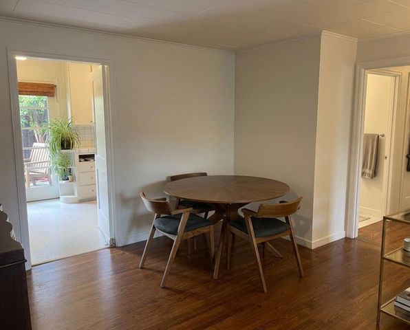 W 38th Avenue, San Mateo, CA 94403