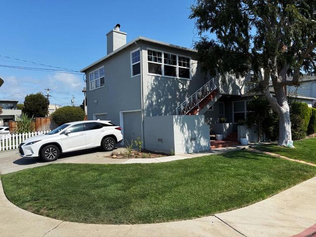 W 38th Avenue, San Mateo, CA 94403
