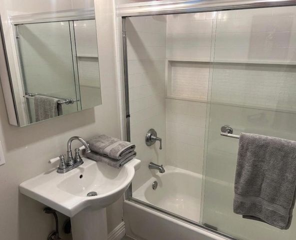 W 38th Avenue, San Mateo, CA 94403