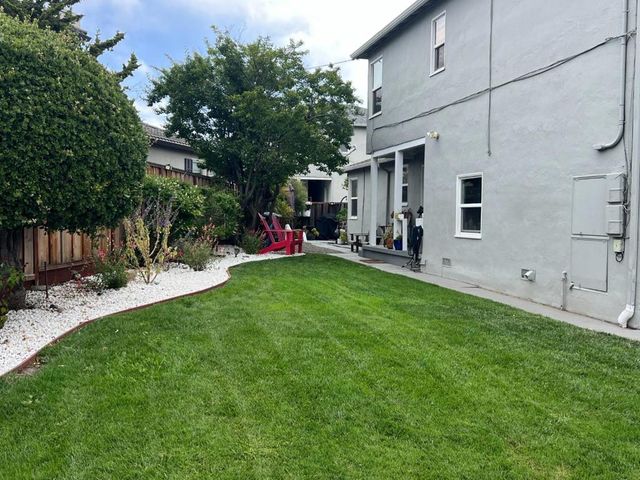 W 38th Avenue, San Mateo, CA 94403