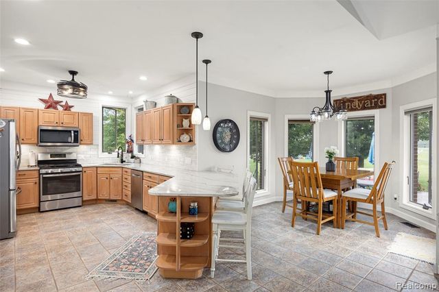 7030 Marsh Road, Cottrellville, MI 48039