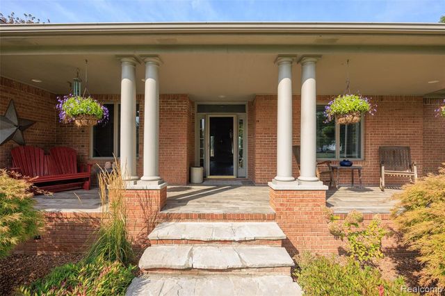 7030 Marsh Road, Cottrellville, MI 48039