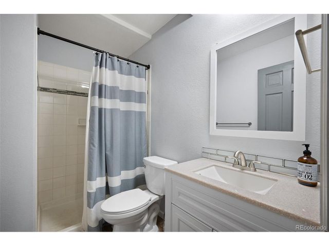 560 Gunsmoke Dr, Bailey, CO 80421