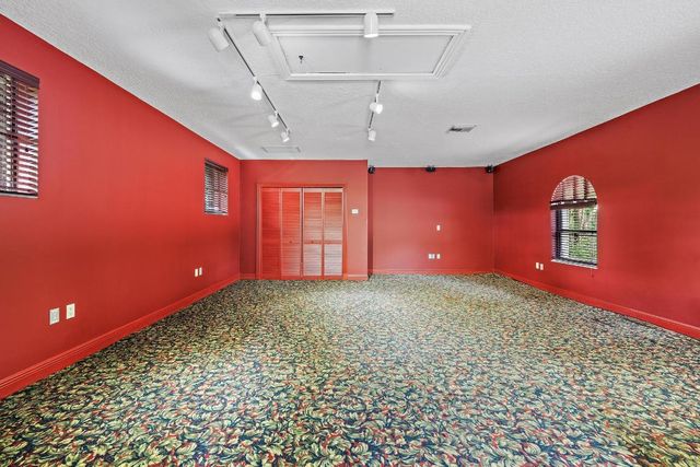 18907 SE Loxahatchee River Road, Jupiter, FL 33458