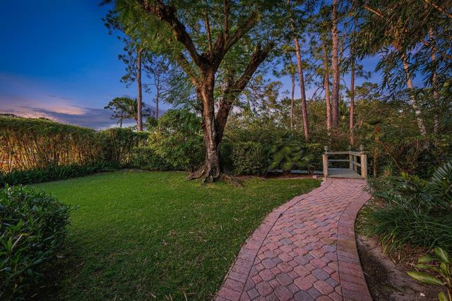 18907 SE Loxahatchee River Road, Jupiter, FL 33458