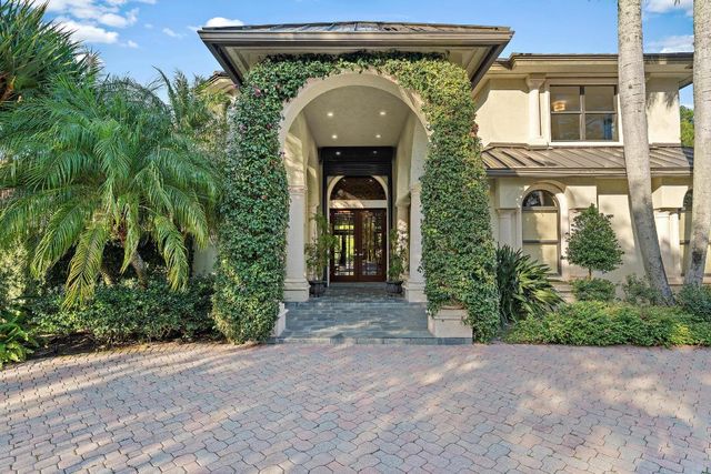 18907 SE Loxahatchee River Road, Jupiter, FL 33458