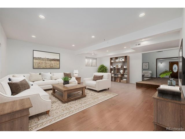 3525 S Brentwood St, Denver, CO 80235