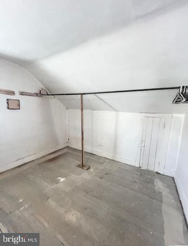 102 S HICKORY ST, Mount Carmel, PA 17851