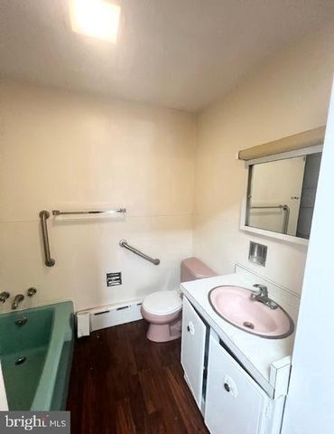 102 S HICKORY ST, Mount Carmel, PA 17851