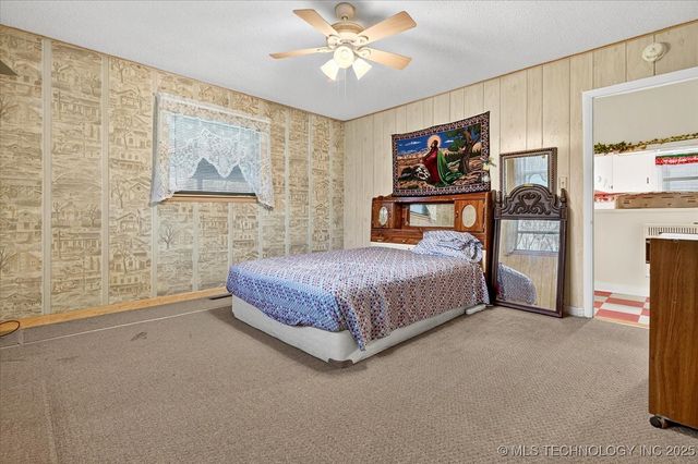 715 S Hickory Street, Nowata, OK 74048