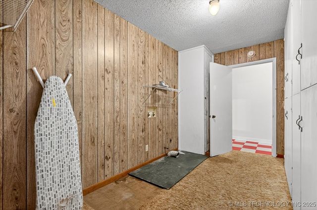 715 S Hickory Street, Nowata, OK 74048