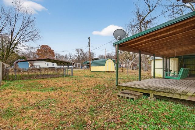 715 S Hickory Street, Nowata, OK 74048