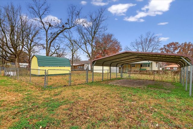 715 S Hickory Street, Nowata, OK 74048