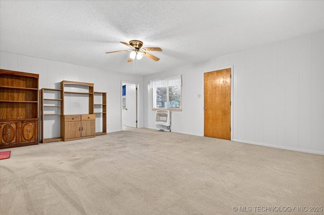 715 S Hickory Street, Nowata, OK 74048