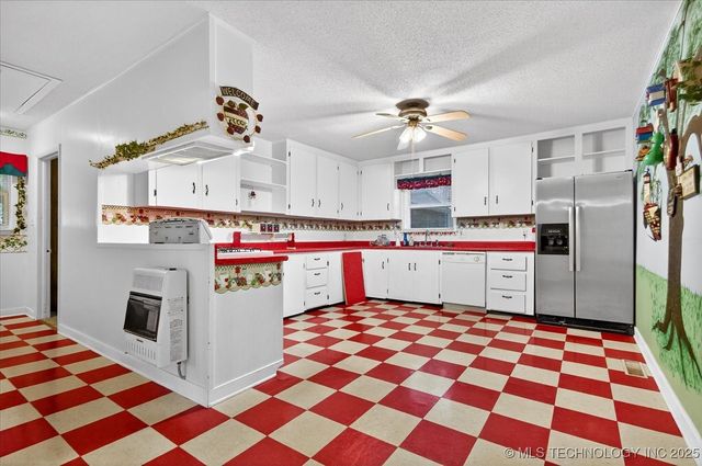 715 S Hickory Street, Nowata, OK 74048