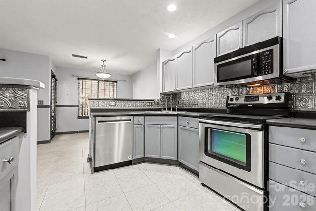 9733 Elizabeth Townes Lane, Charlotte, NC 28277