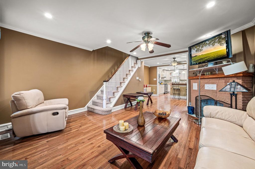 5334 SYLVESTER ST, PHILADELPHIA, PA 19124 — photo 4