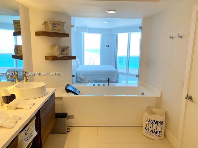 4779 Collins Ave 3708, Miami Beach, FL 33140