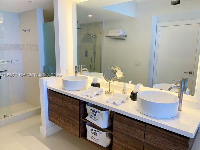 4779 Collins Ave 3708, Miami Beach, FL 33140