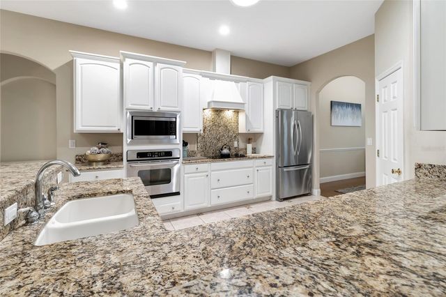 10838 PRIEBE ROAD, Clermont, FL 34711