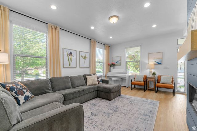 4353 W BELLEVILLE WAY, South Jordan, UT 84095