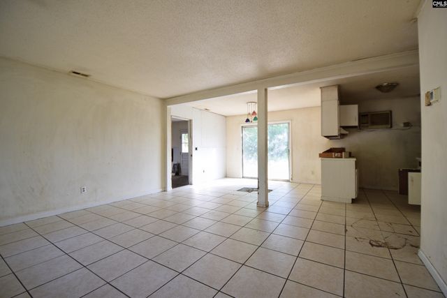 2703 Riverside Lane, Cayce, SC 29033
