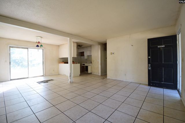 2703 Riverside Lane, Cayce, SC 29033