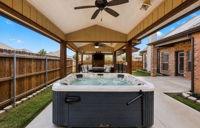 2168 Liriope Lane, Waxahachie, TX 75165