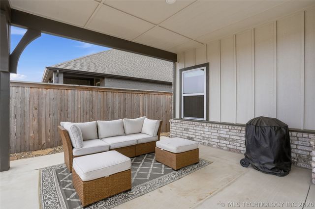 505 S Buffalo Avenue, Skiatook, OK 74070