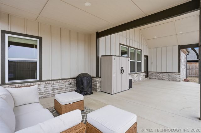 505 S Buffalo Avenue, Skiatook, OK 74070