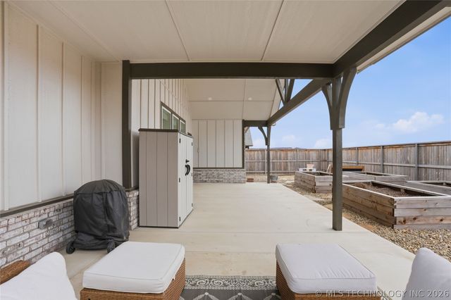 505 S Buffalo Avenue, Skiatook, OK 74070