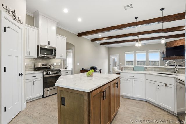 505 S Buffalo Avenue, Skiatook, OK 74070