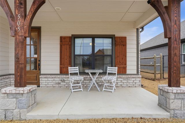 505 S Buffalo Avenue, Skiatook, OK 74070