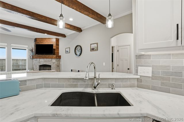 505 S Buffalo Avenue, Skiatook, OK 74070