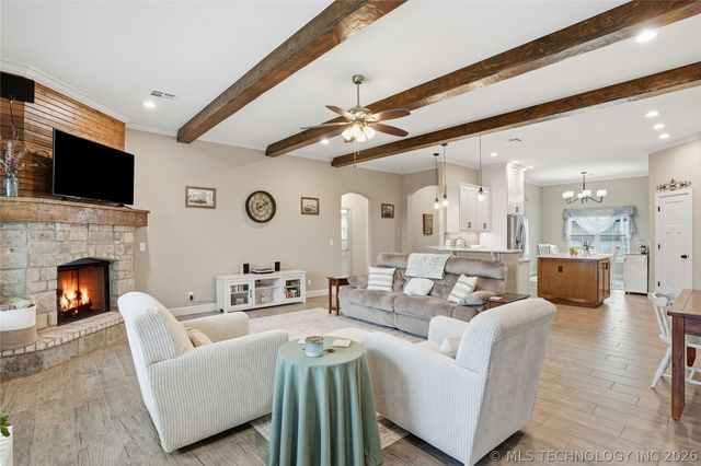 505 S Buffalo Avenue, Skiatook, OK 74070