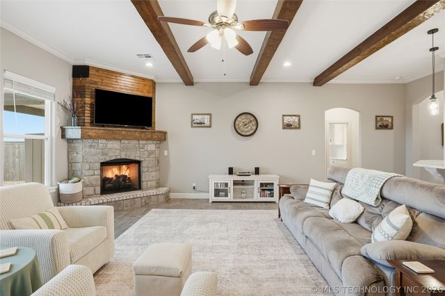 505 S Buffalo Avenue, Skiatook, OK 74070