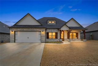 505 S Buffalo Avenue, Skiatook, OK 74070