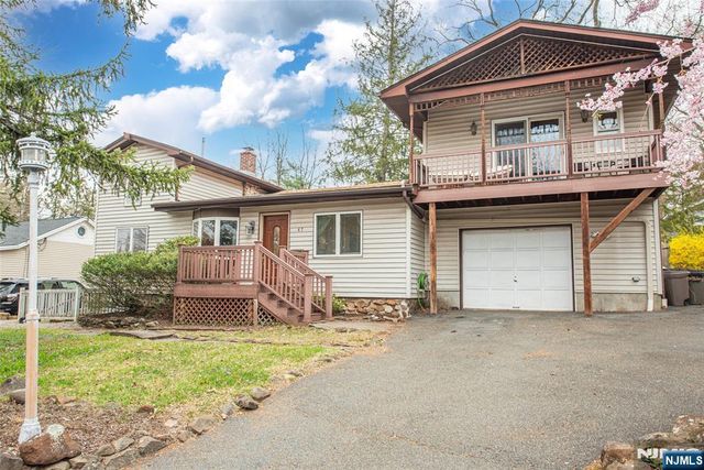 47 Laurel Drive, Wayne, NJ 07470