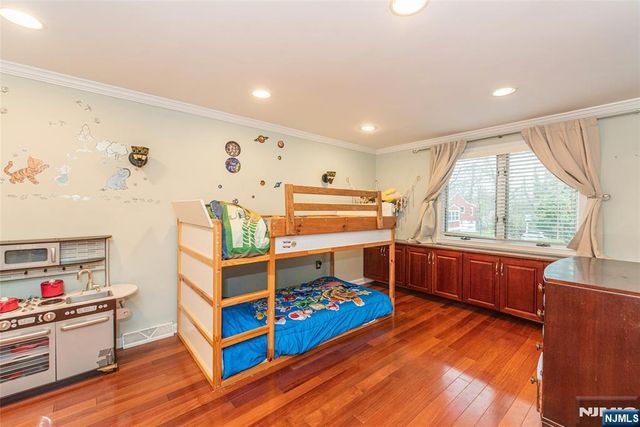 47 Laurel Drive, Wayne, NJ 07470