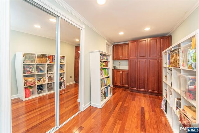 47 Laurel Drive, Wayne, NJ 07470