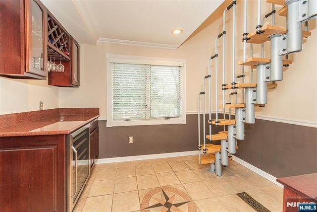 47 Laurel Drive, Wayne, NJ 07470