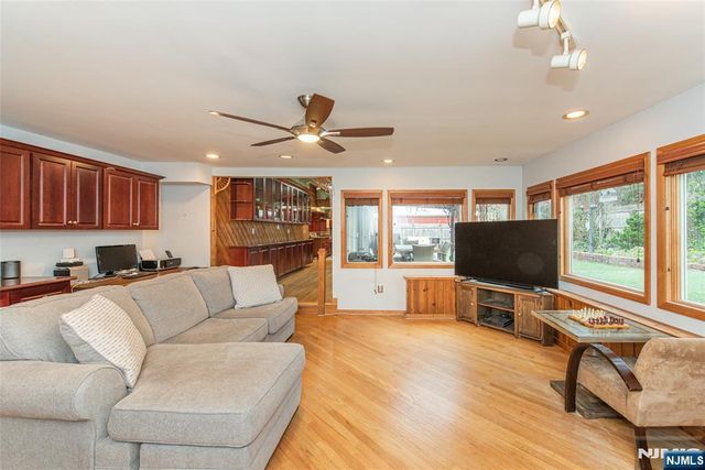 47 Laurel Drive, Wayne, NJ 07470